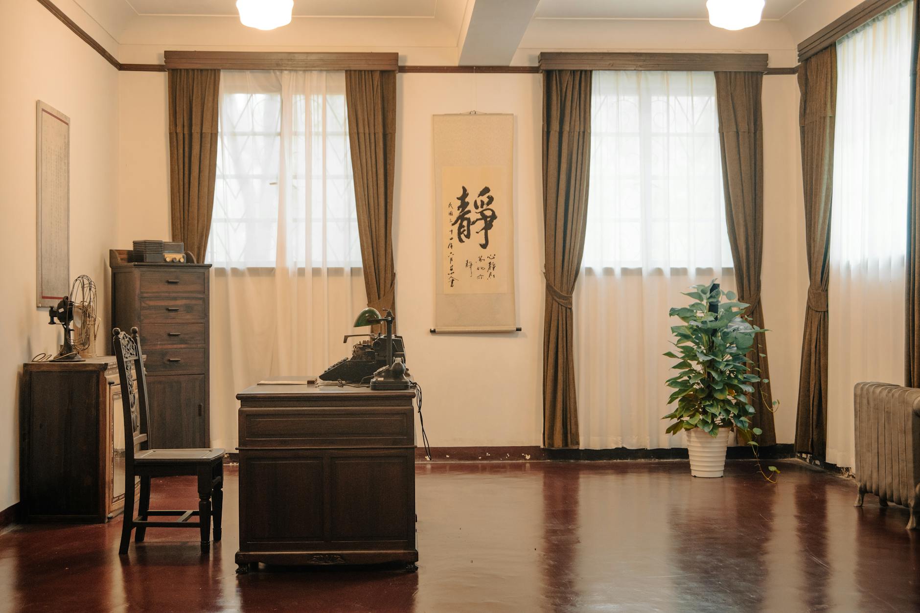 贷款中介 vs 直接向银行申请：房贷中介真的能帮你省钱吗