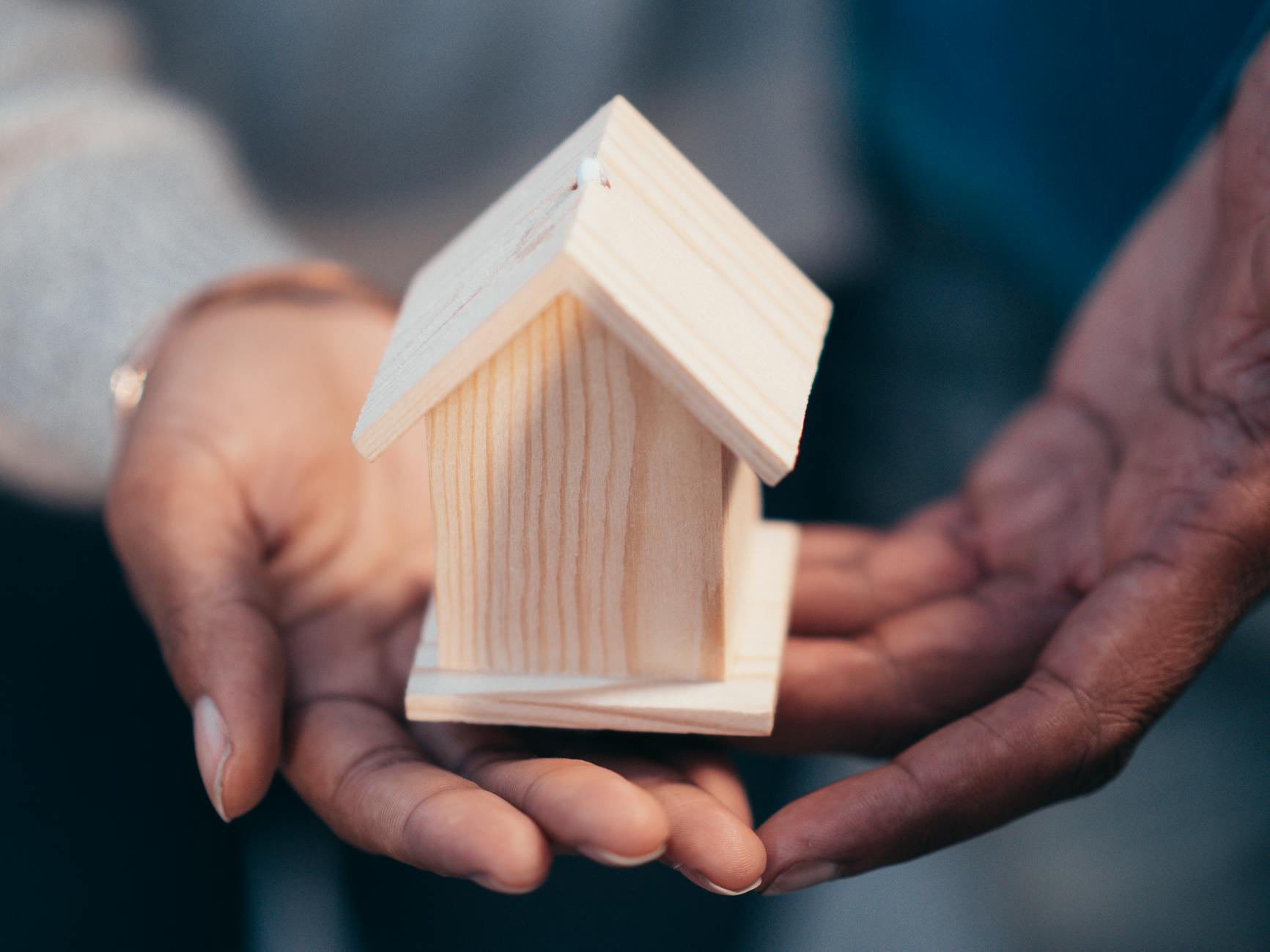 De Facto Couples and Joint Mortgages: Ownership and Liability